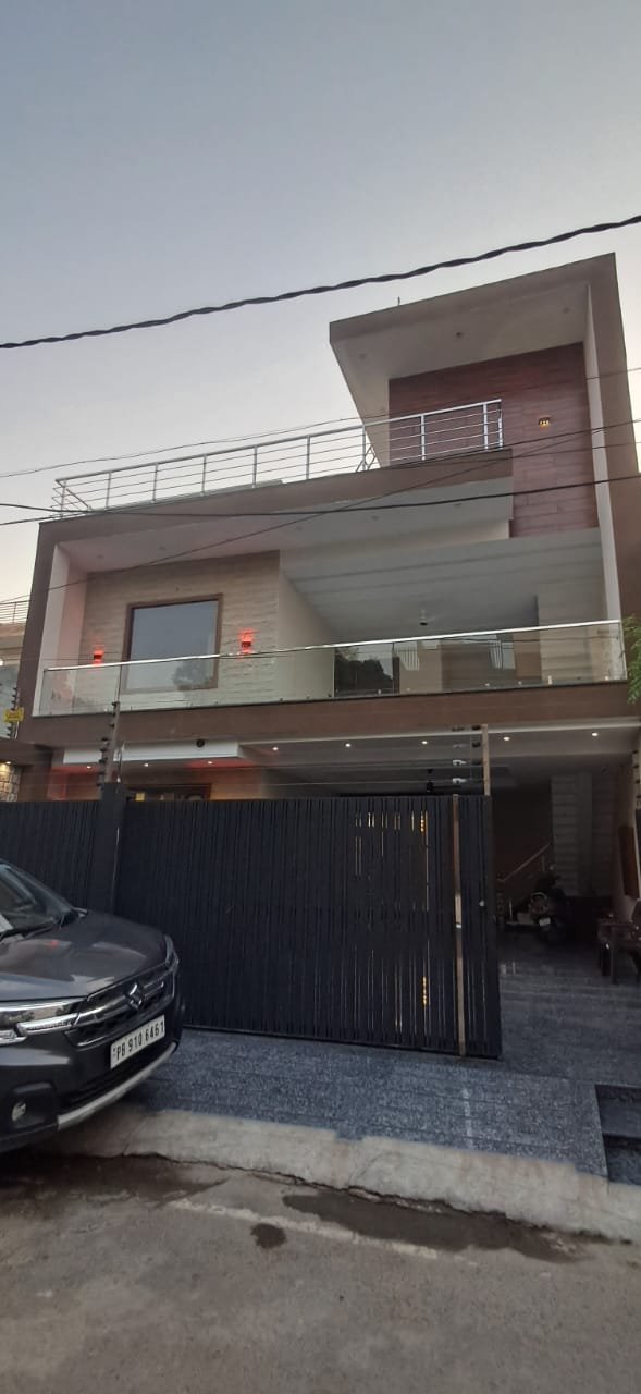Luxurious 3BHK Kothi for Sale in Prime Location