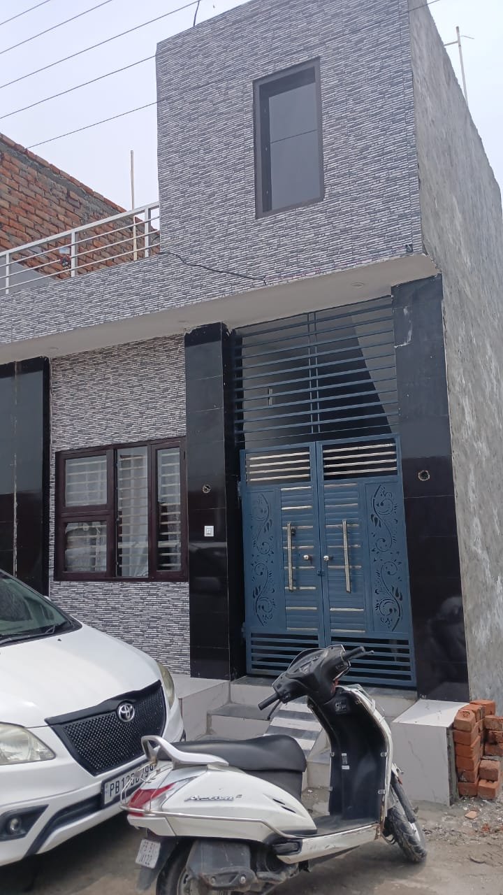 68 sq. yards house in meharban