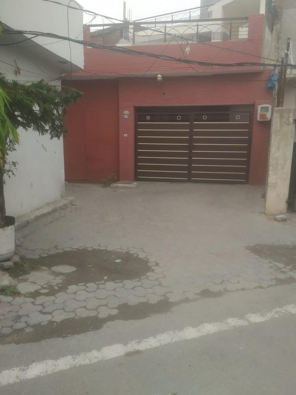 Spacious 4 BHK Home – 205 Sq. Yards, South-East Facing